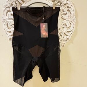 Honeylove The Super Power Short new with tags black XL